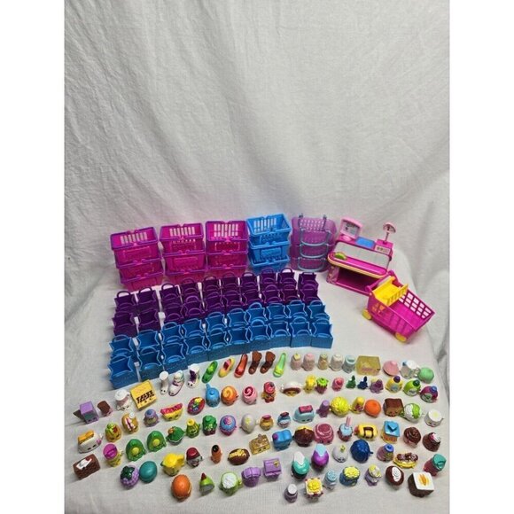 Shopkns HUGE Lot Of 170+ Fgures Multple Seasons - La Paz County